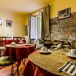 Sangaggio House